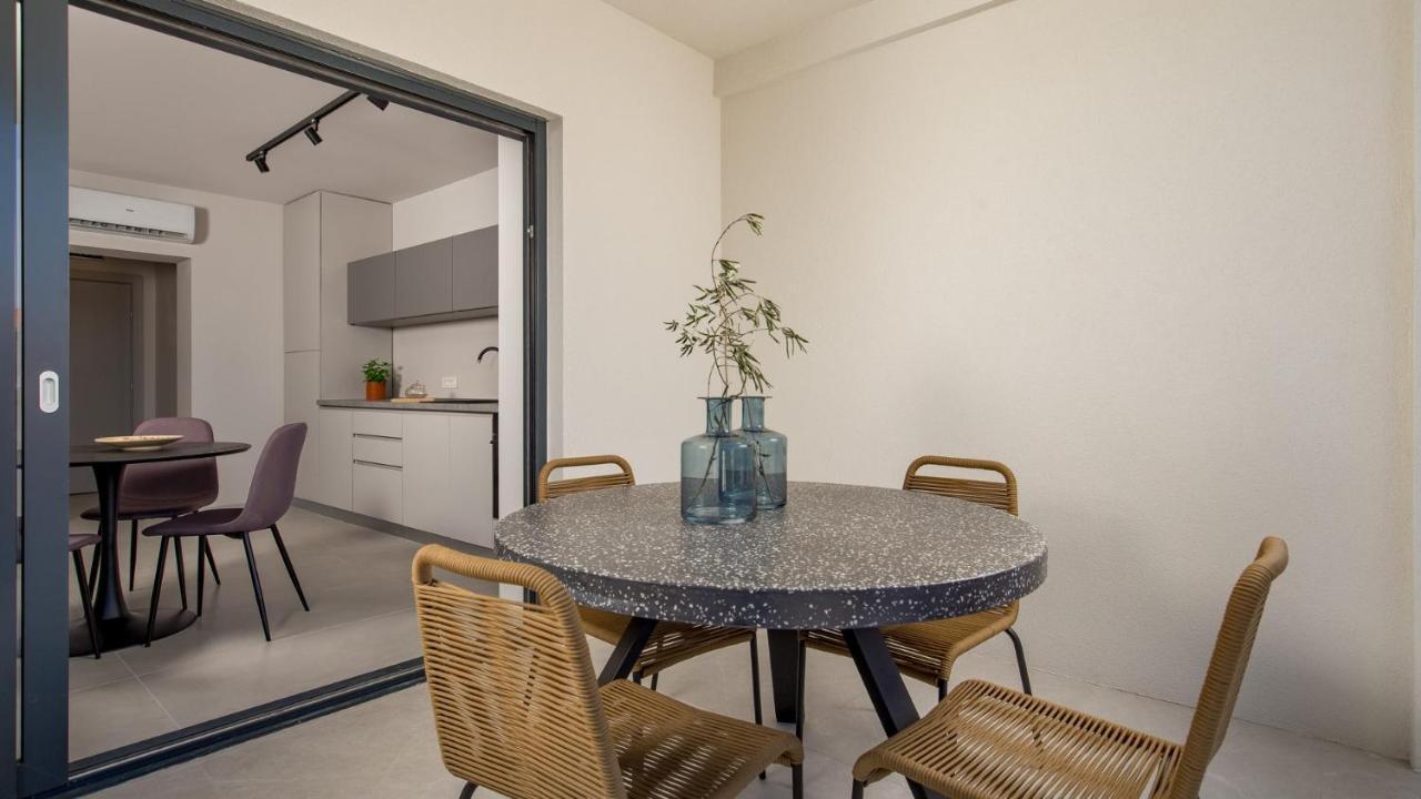 Apartments Villa Frankola With Swimming Pool Crikvenica Exterior photo