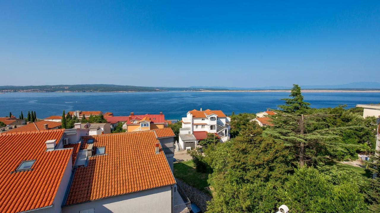 Apartments Villa Frankola With Swimming Pool Crikvenica Exterior photo