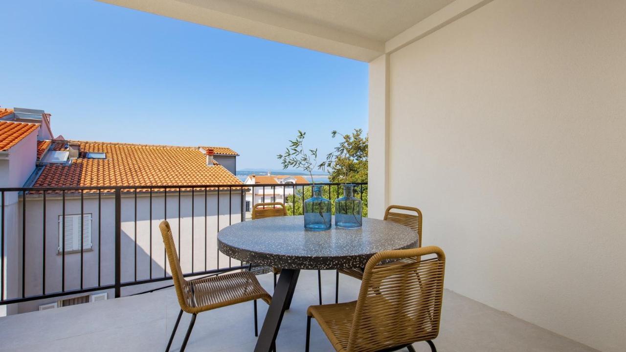 Apartments Villa Frankola With Swimming Pool Crikvenica Exterior photo